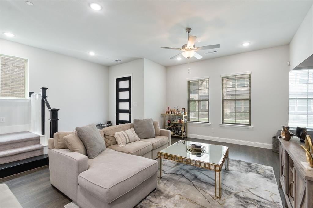 1899 Melinda Ln - Photo 6 of 27