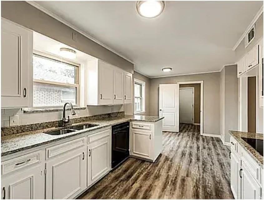 6826 Kingsbury Dr - Photo 4 of 26