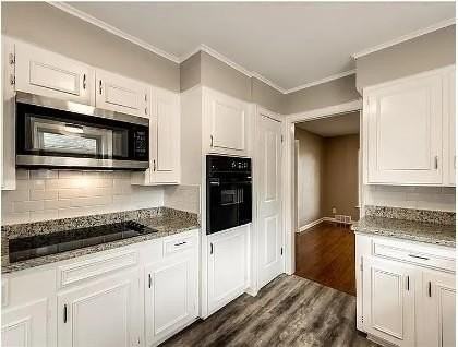 6826 Kingsbury Dr - Photo 5 of 26