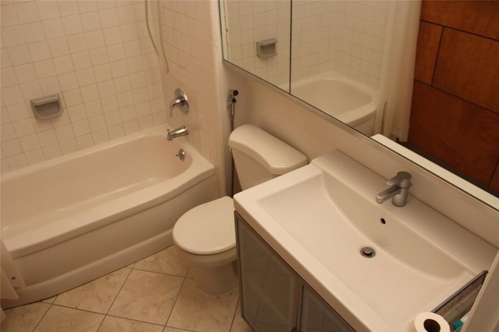 417 Melrose Dr - Photo 5 of 7