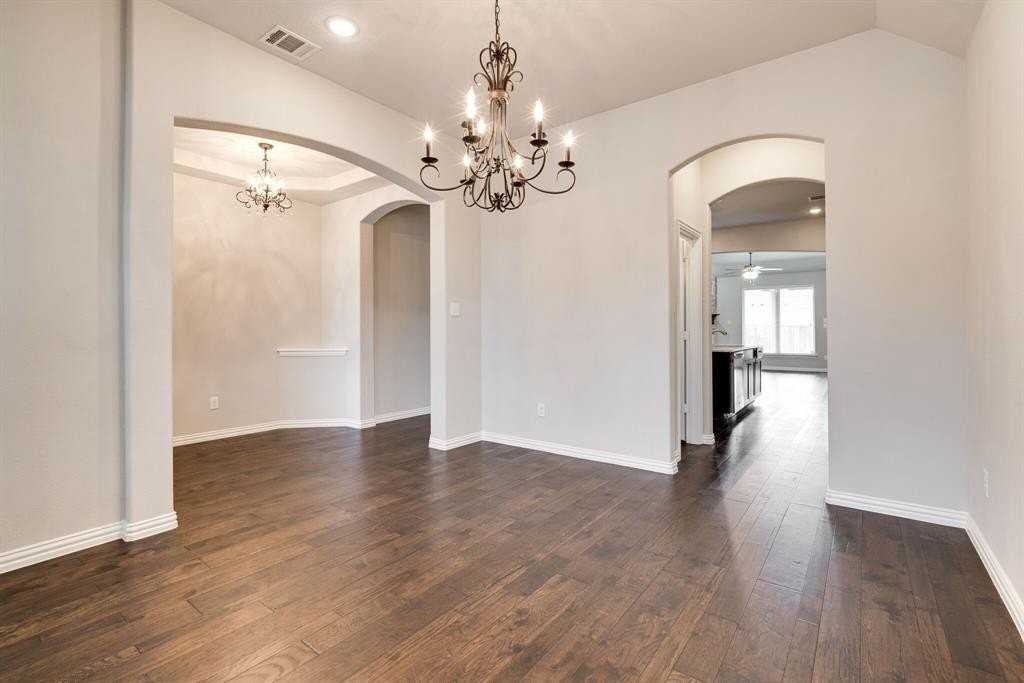 1537 Eagleton Ln - Photo 6 of 25