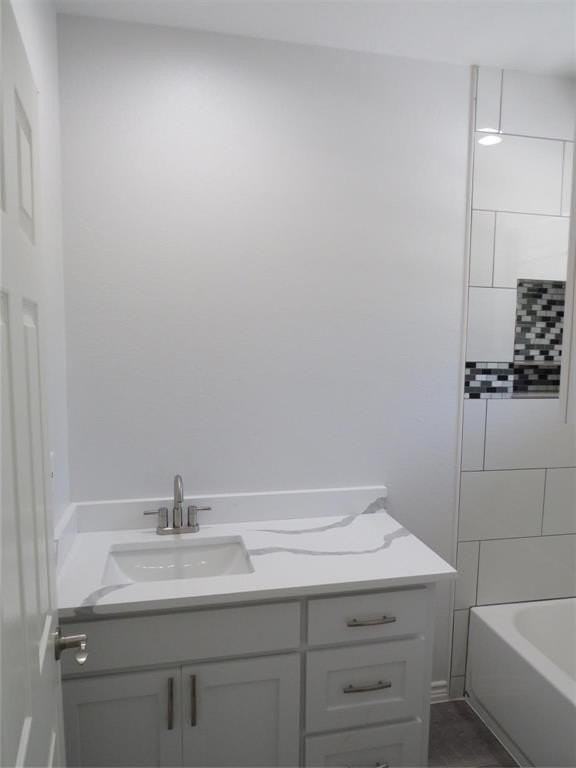 818 Thomas St - Photo 6 of 7