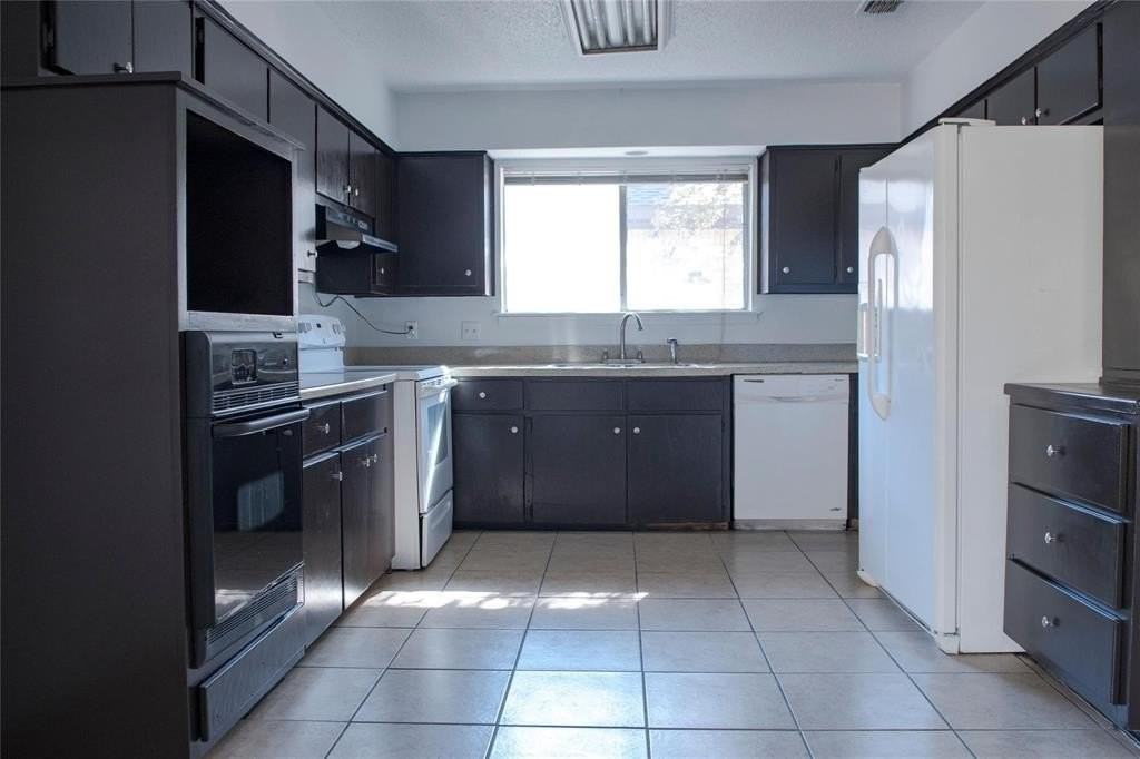 12336 Ferris Creek Ln - Photo 2 of 23