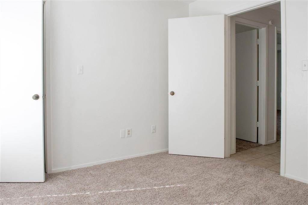 12334 Ferris Creek Ln - Photo 4 of 22