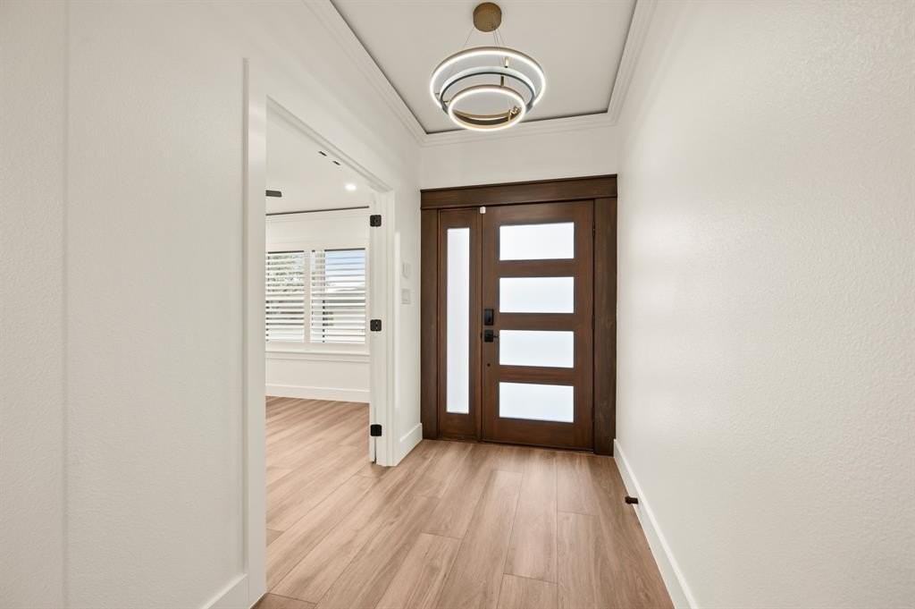 2914 Cripple Creek Trl - Photo 4 of 38