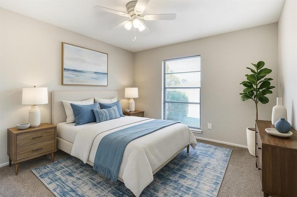 1712 California Trl - Photo 4 of 36