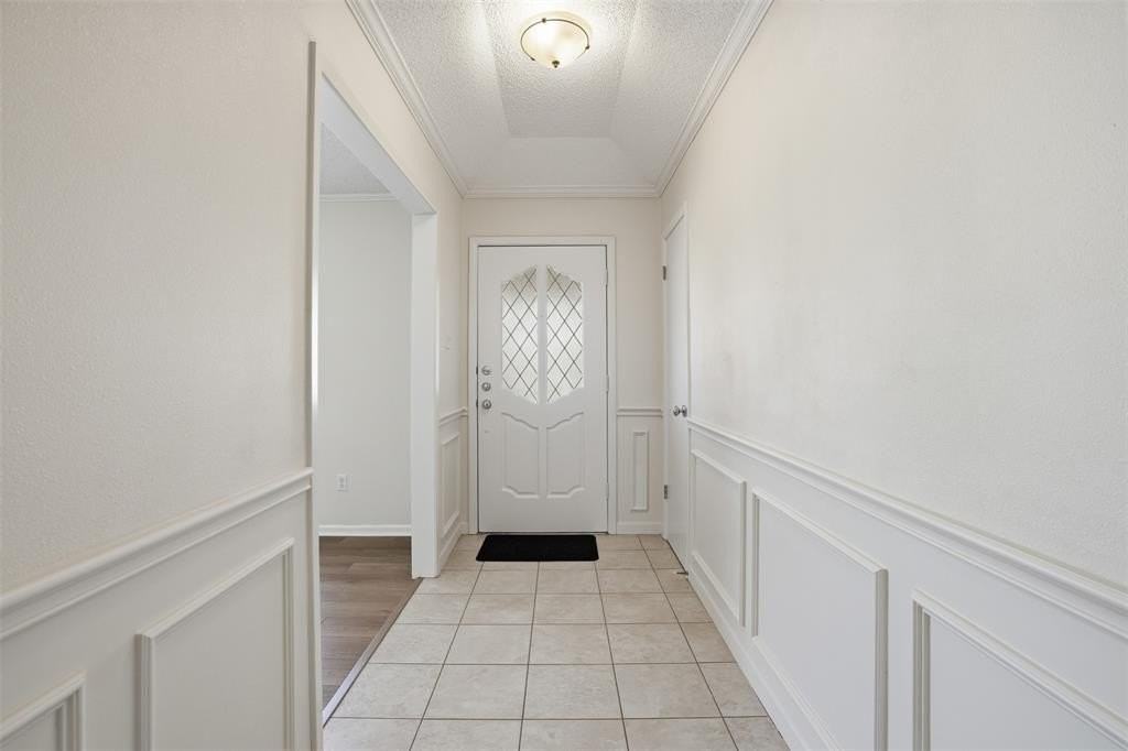 5017 Whistler Dr - Photo 2 of 18