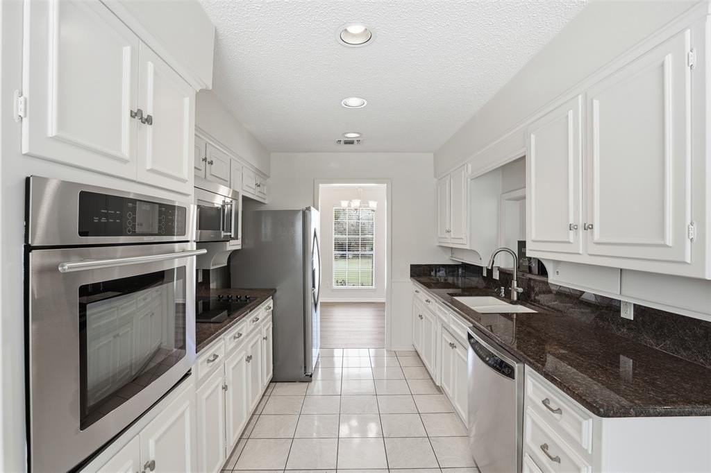 5017 Whistler Dr - Photo 6 of 18