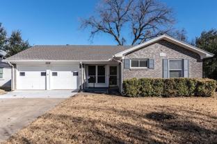 12118 Brisbane Ave - Photo 1 of 1