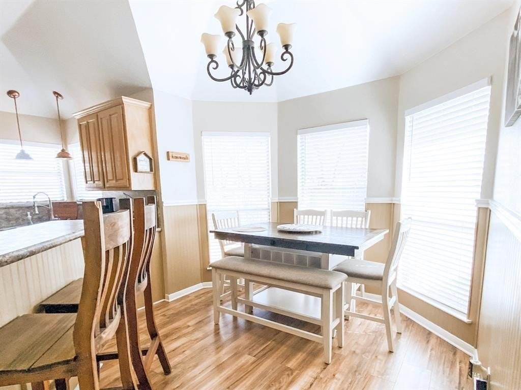 813 Irene St - Photo 4 of 23