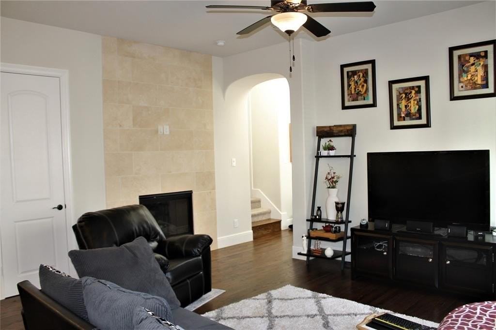 328 Loma Alta Dr - Photo 4 of 24