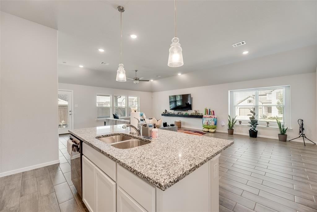 8900 Bronze Meadow Dr - Photo 6 of 21