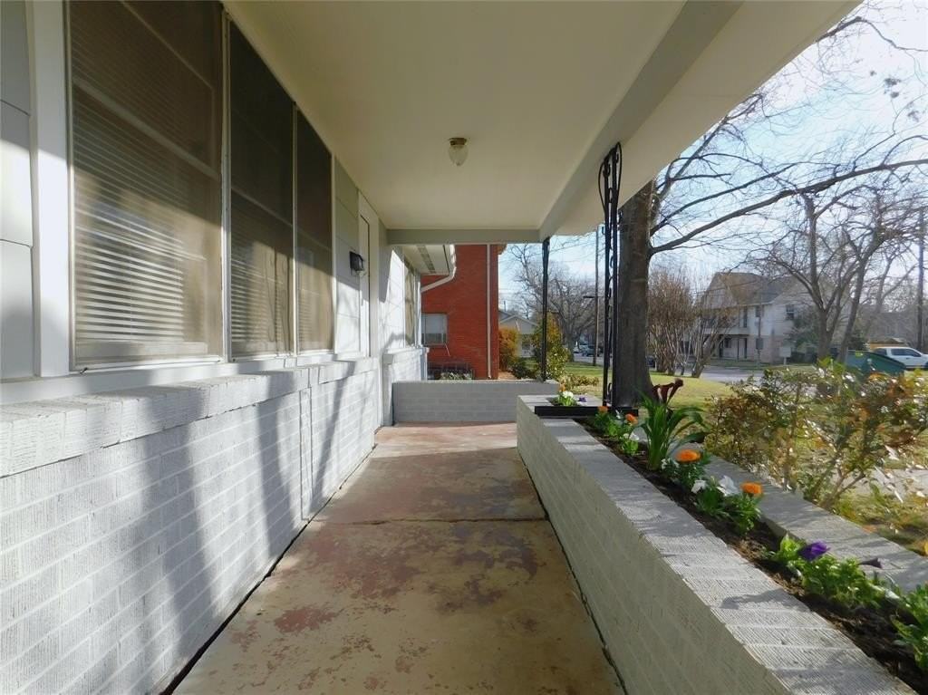 1106 Frame St - Photo 4 of 28