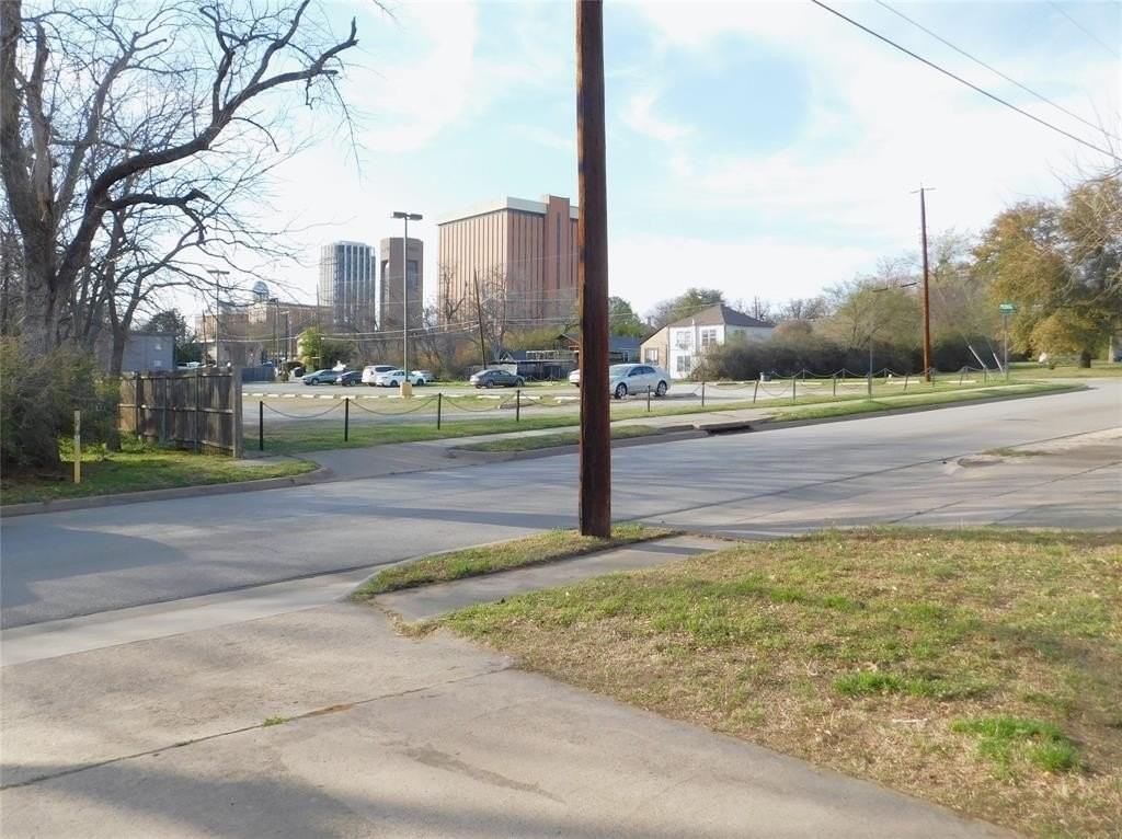 1106 Frame St - Photo 6 of 28