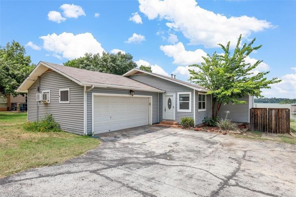 8048 Woodvale Rd - Photo 6 of 27