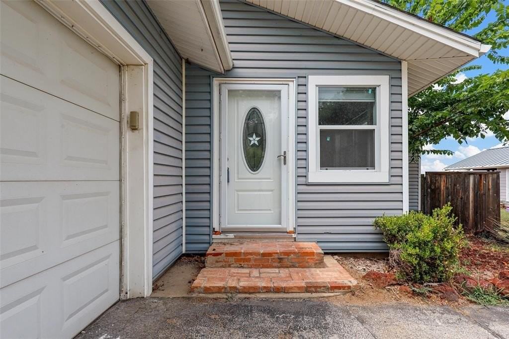 8048 Woodvale Rd - Photo 7 of 27