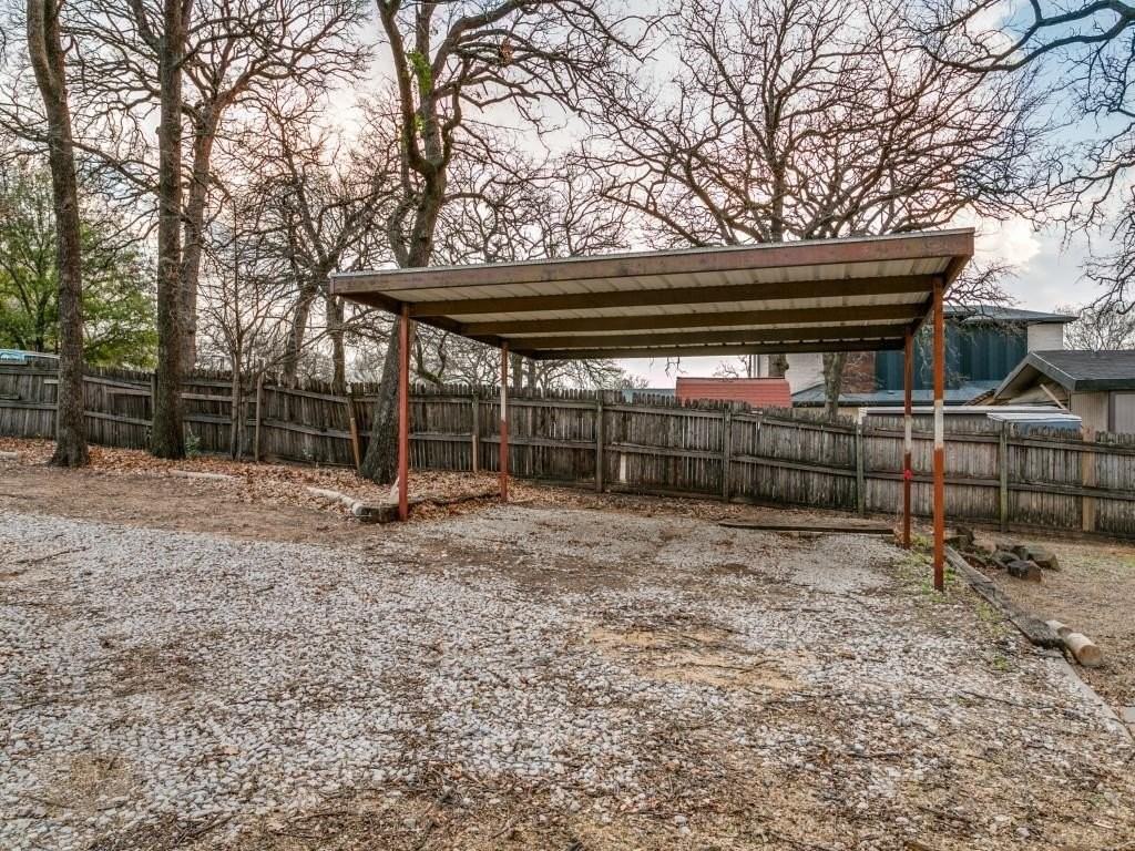 1224 Woodsey Ct - Photo 3 of 12