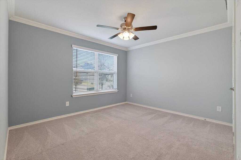 628 Presidio St - Photo 6 of 37