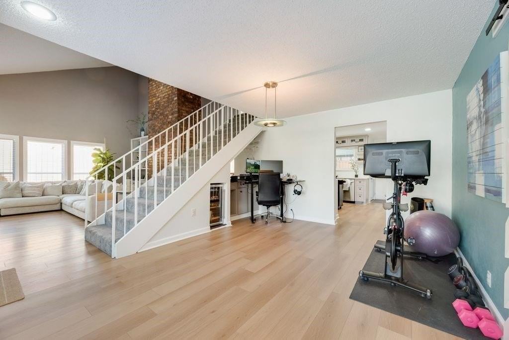 510 Willow Creek Ct - Photo 4 of 24