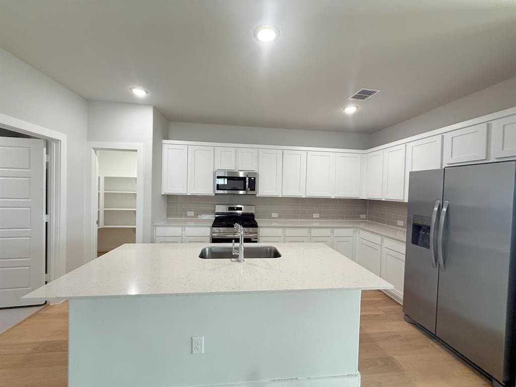 1107 Sunward Rd - Photo 5 of 21