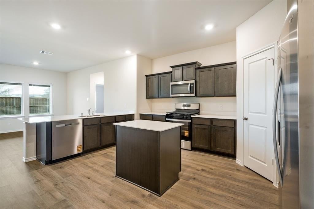 1324 Stuarts Forest Dr - Photo 3 of 36