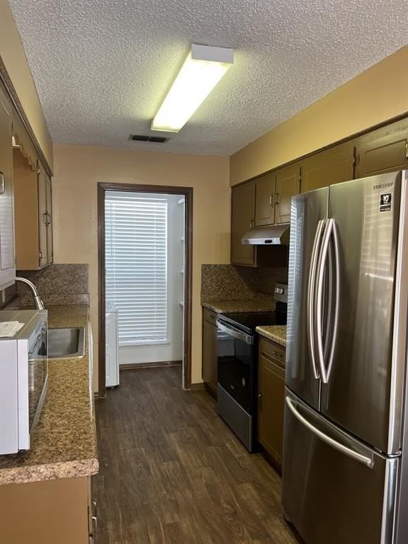 4708 Longstreet Pl - Photo 2 of 9