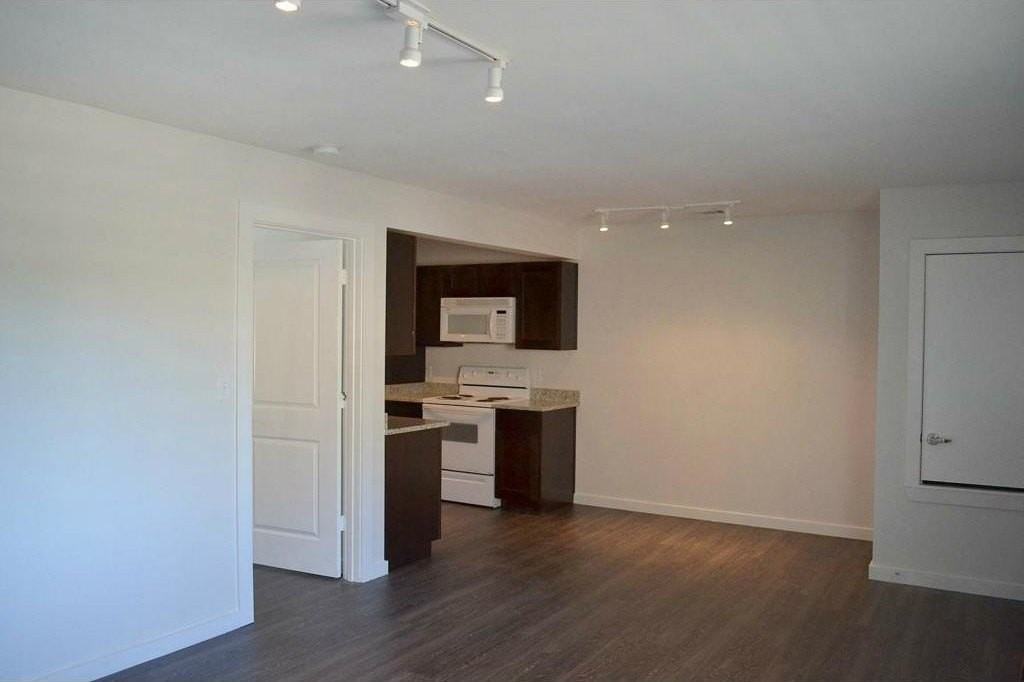 3421 W 5th St #D - Photo 5 of 13