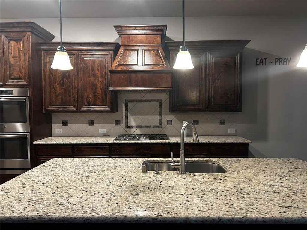 4461 Sapphire Dr - Photo 4 of 33