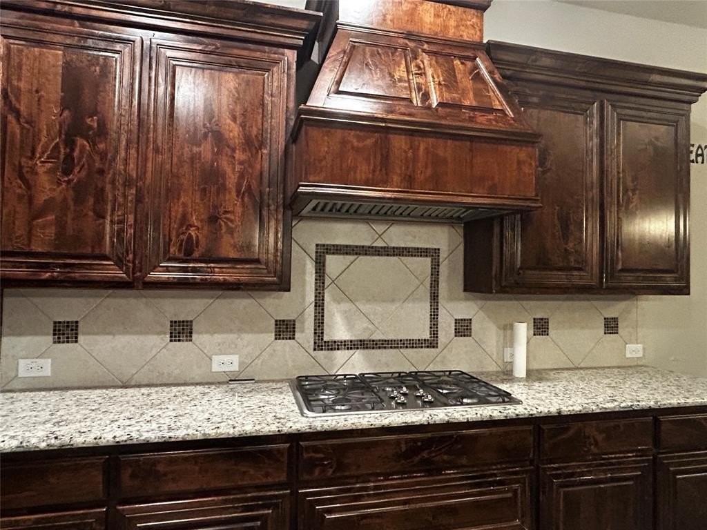 4461 Sapphire Dr - Photo 7 of 33