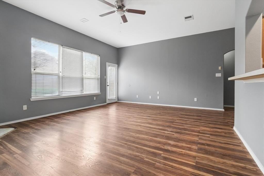 2657 Red Spruce Dr - Photo 6 of 25