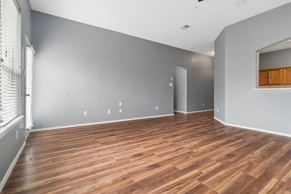 2657 Red Spruce Dr - Photo 7 of 25