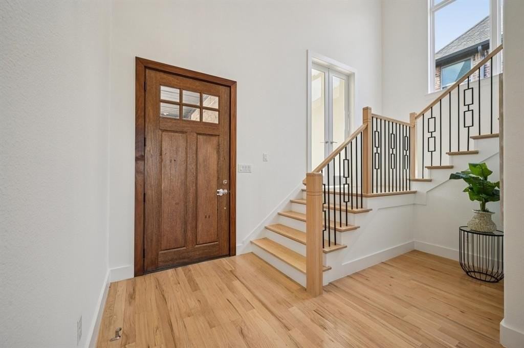 13868 Dorset Ln - Photo 4 of 40