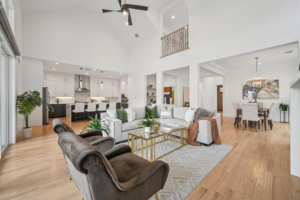 13868 Dorset Ln - Photo 6 of 40