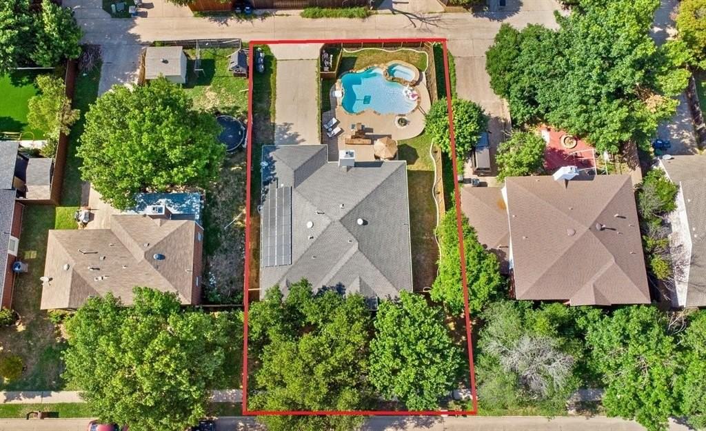 1531 Home Park Dr - Photo 5 of 40