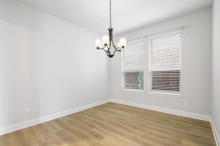 3205 Heathrow Rd - Photo 5 of 18