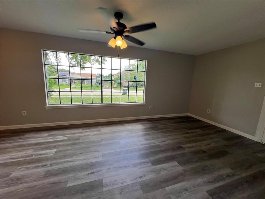 109 Ray St #AB - Photo 3 of 11