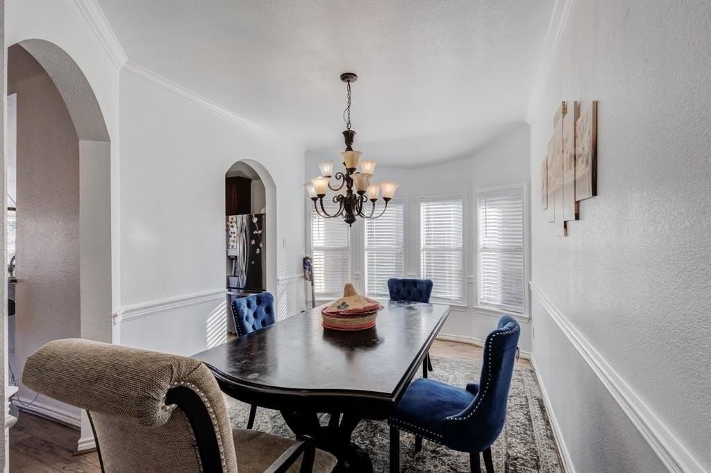 214 Houston St - Photo 3 of 22