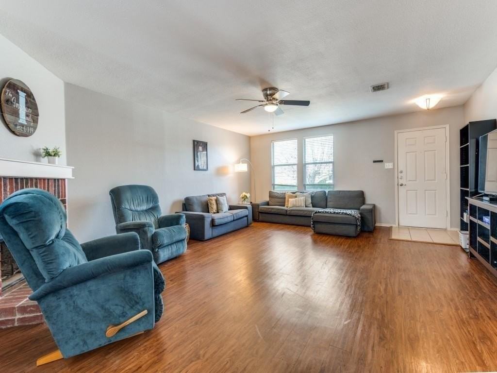 8406 Beachplum Way - Photo 3 of 24