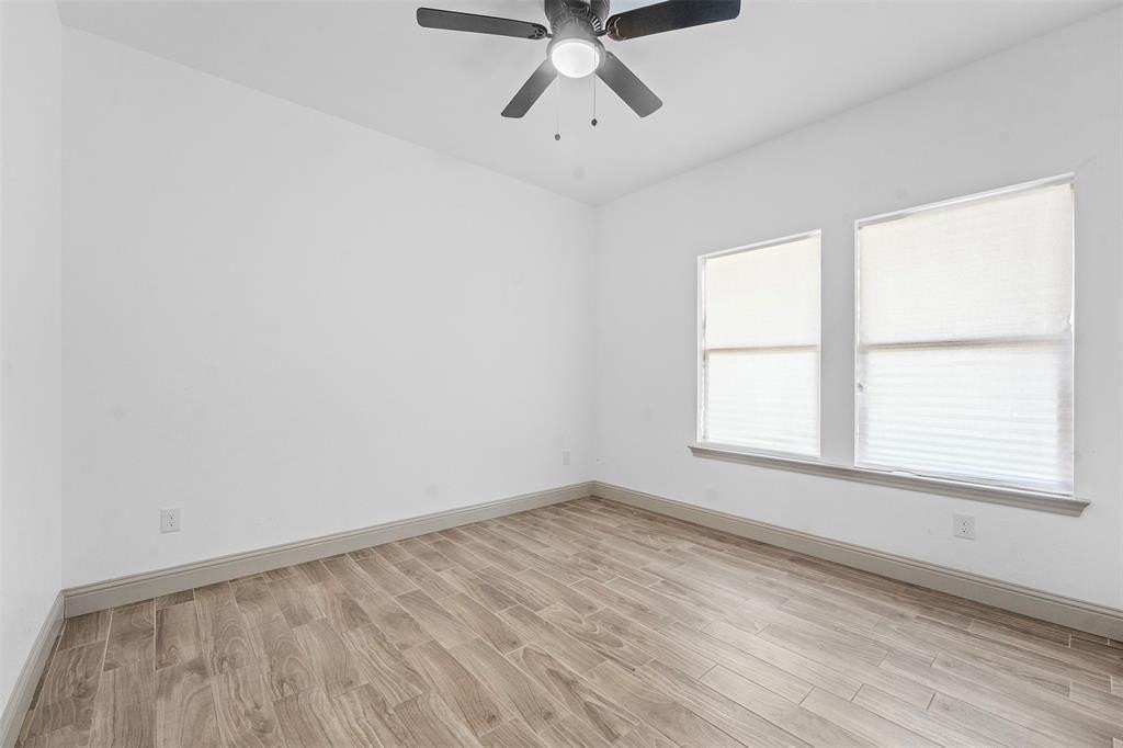 4801 Shackleford St - Photo 4 of 25