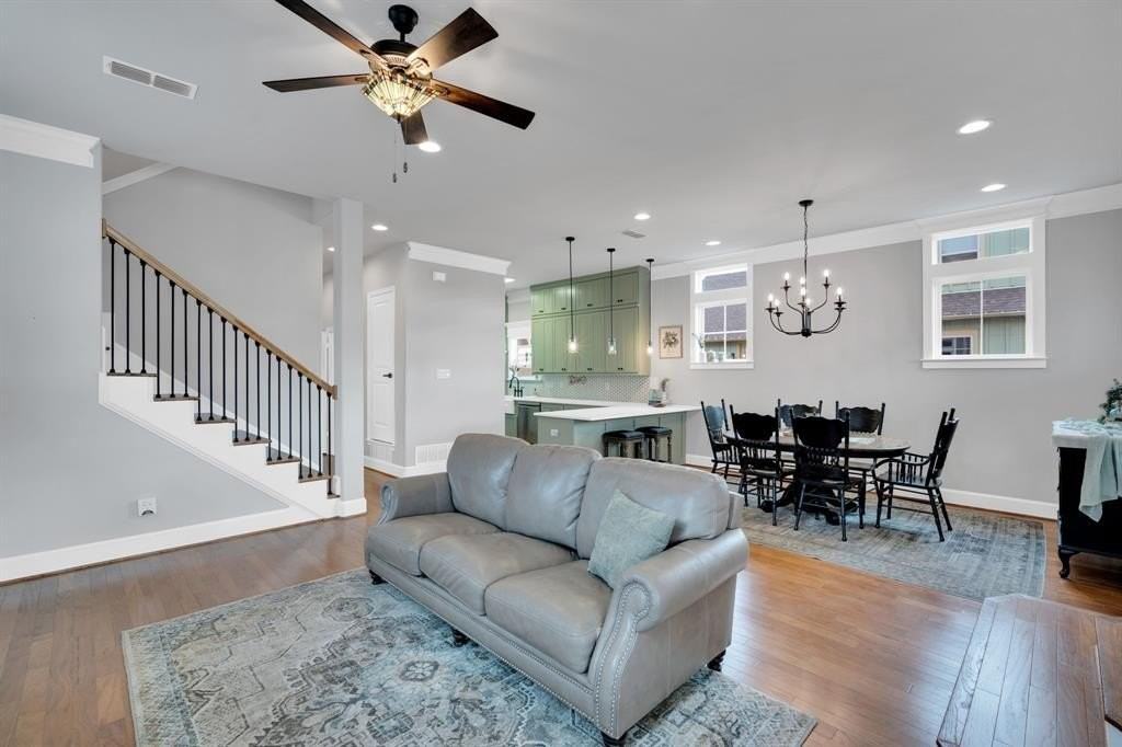 209 Cody Hunter Ln - Photo 7 of 33