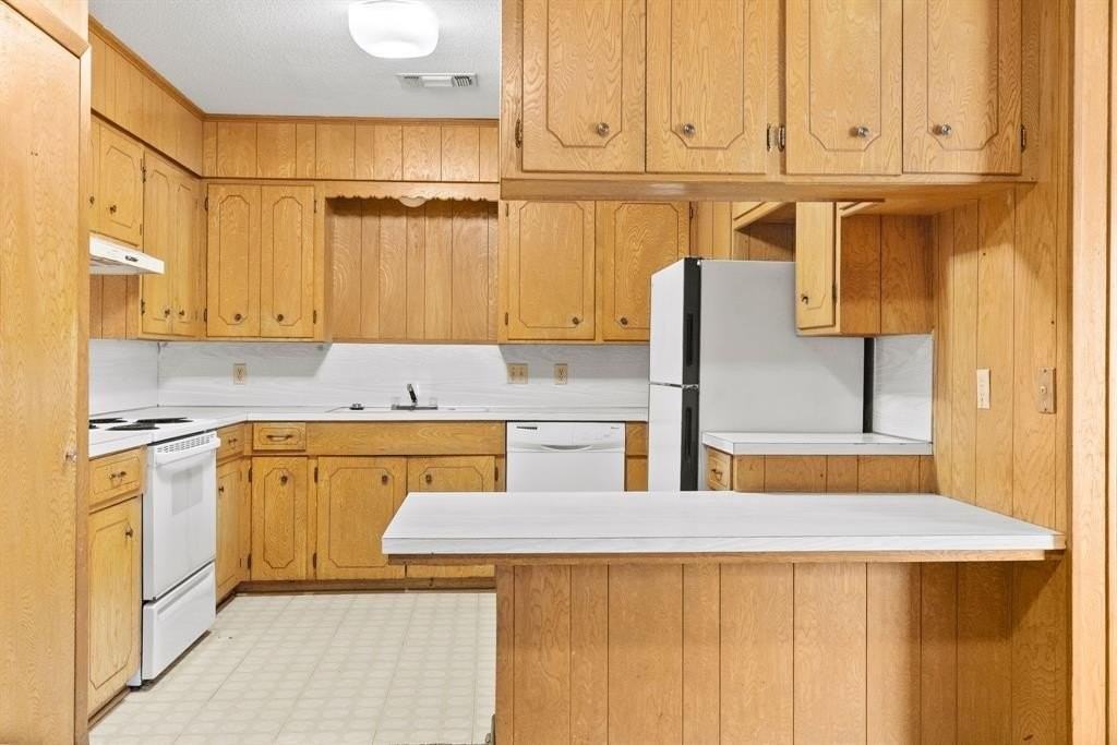 706 S Manson St - Photo 7 of 36