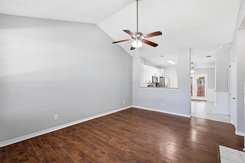 2707 Ansley Ct - Photo 5 of 33