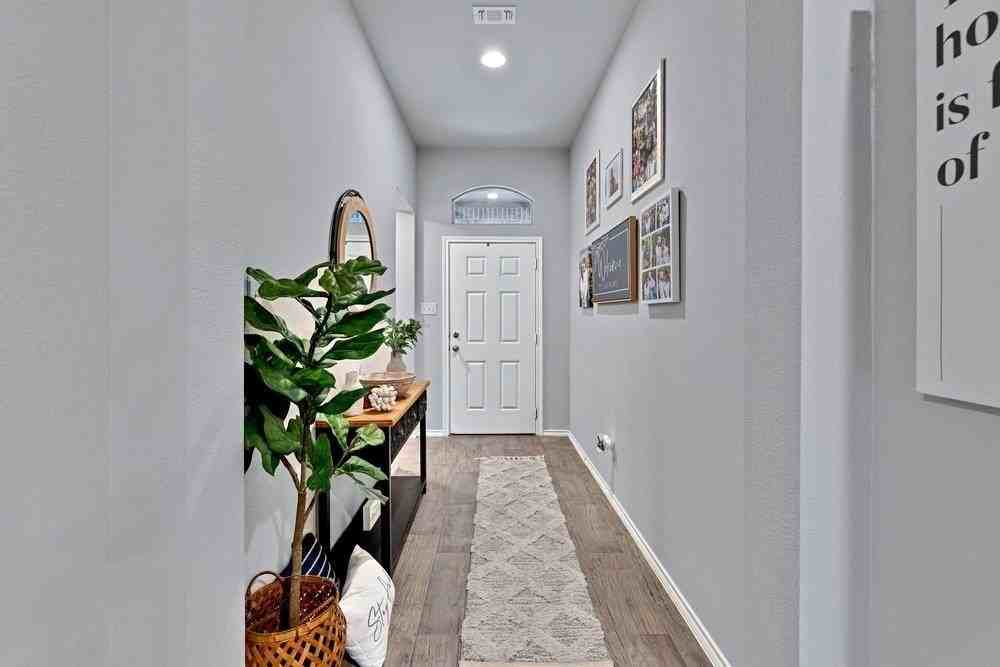 11501 White River Dr - Photo 5 of 35