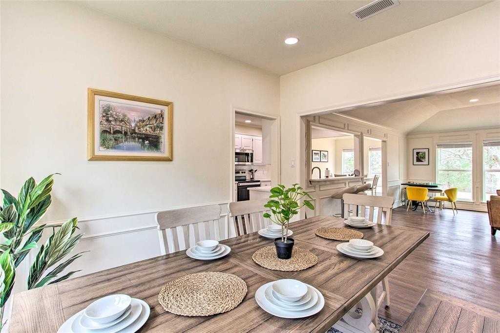 997 Tanglewood Trl - Photo 3 of 35