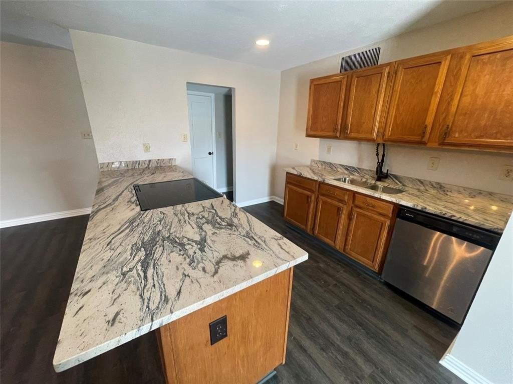 407 Woodcrest Way - Photo 5 of 13