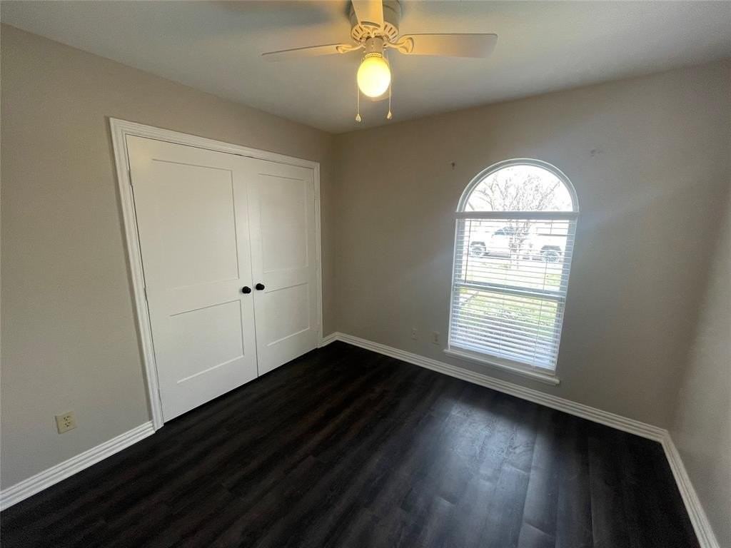 407 Woodcrest Way - Photo 7 of 13