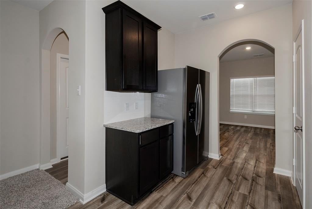 3209 Bowen St - Photo 7 of 24