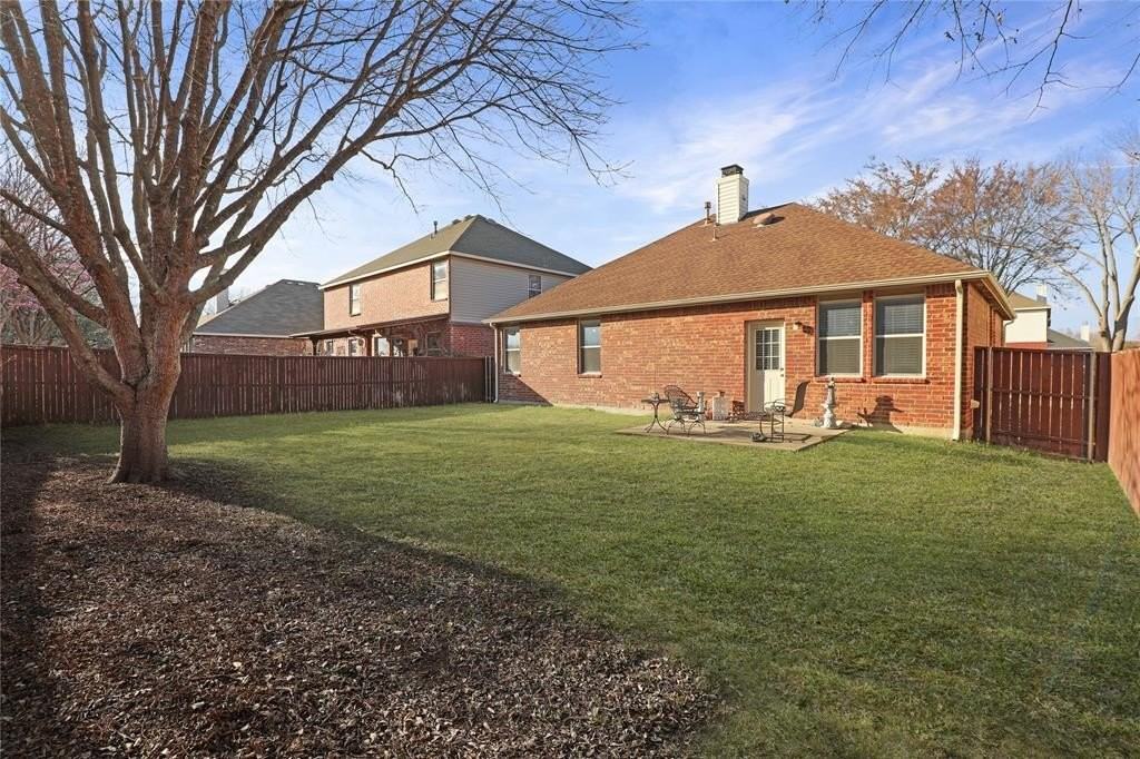 3913 Hawkins Dr - Photo 5 of 36