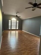 918 Cooper Ln - Photo 4 of 18