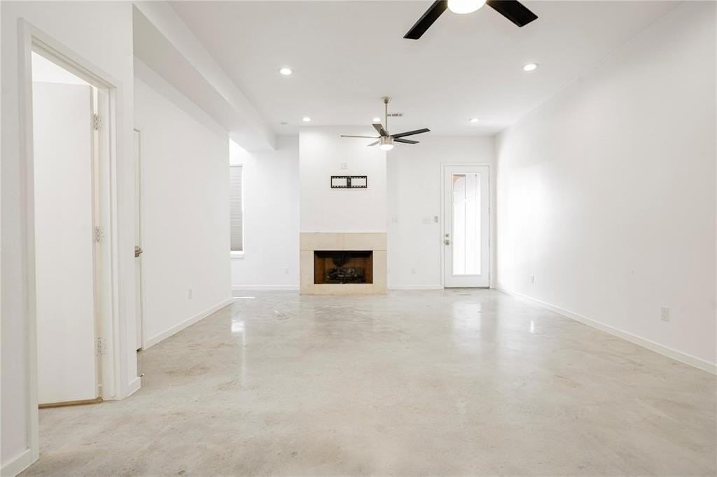 5107 N Hall St - Photo 4 of 30